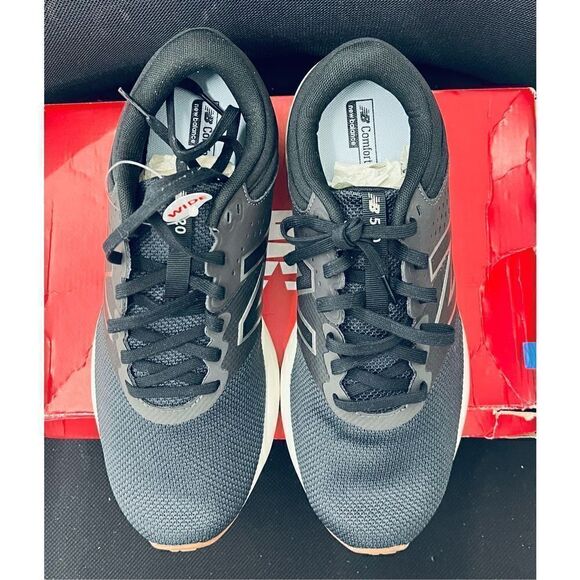 New Balance Women's 520 V7 Running Shoe - Picture 4 of 7